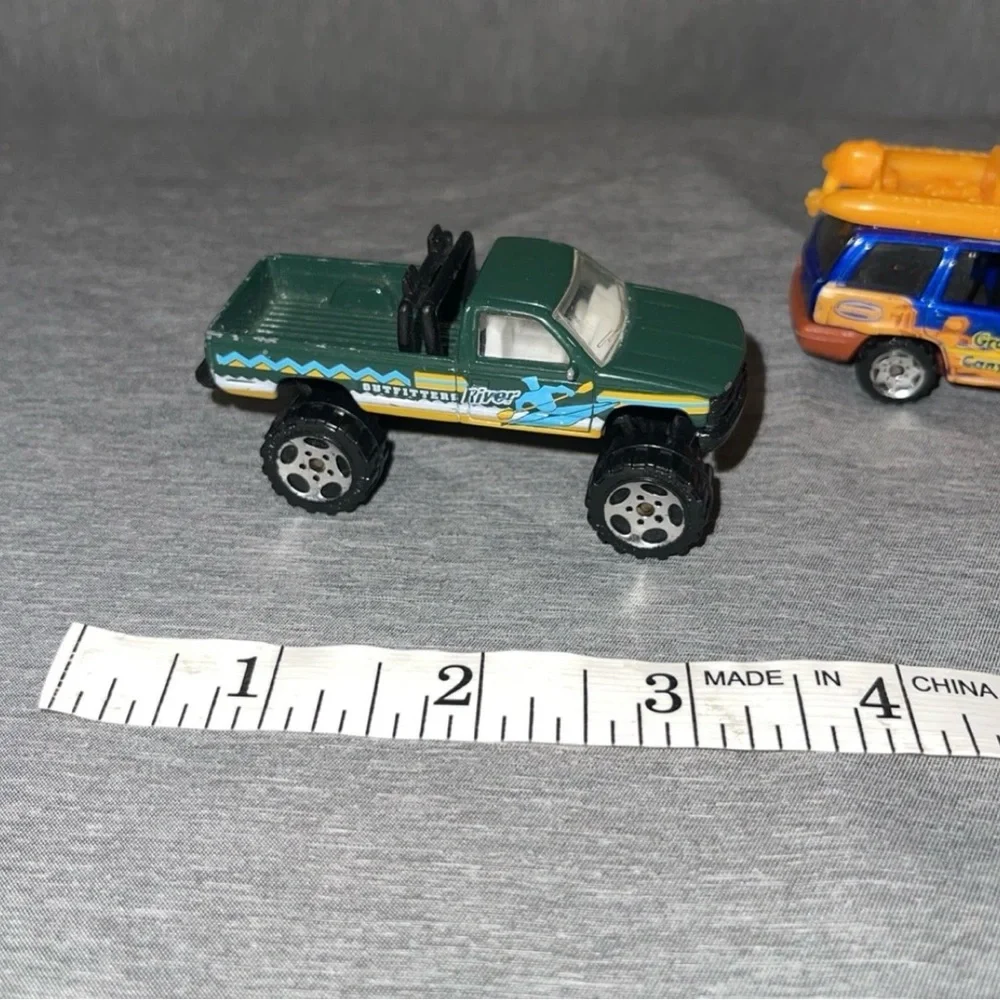 Lot Of 3 Matchbox Car Toy Chevy K-1500, Mud Splash Jeep Liberty, Grand Cherokee